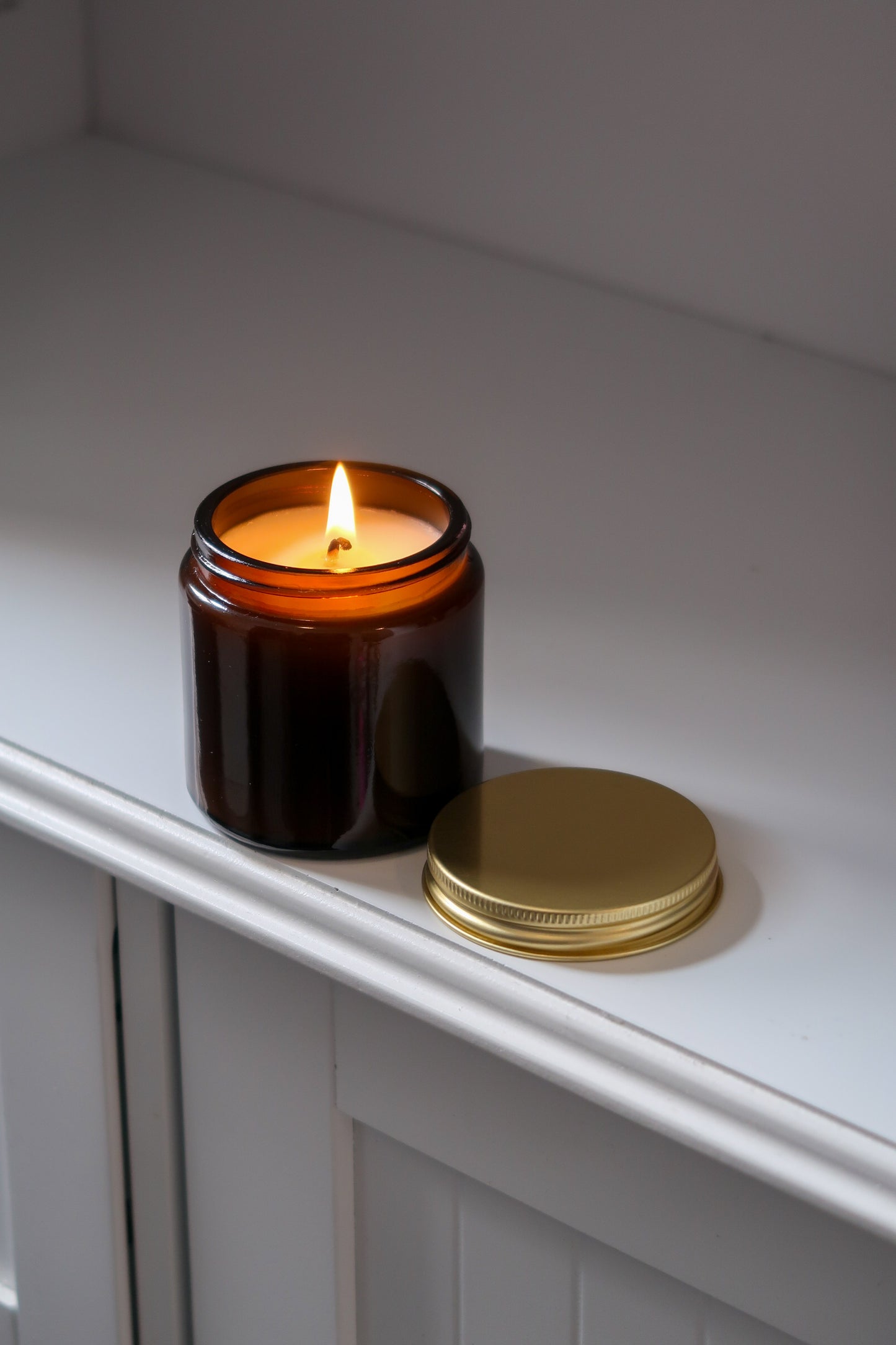 Autumn, Winter & Christmas | 120g Blank Label Amber Candle with Gold Lid | Pack of 6
