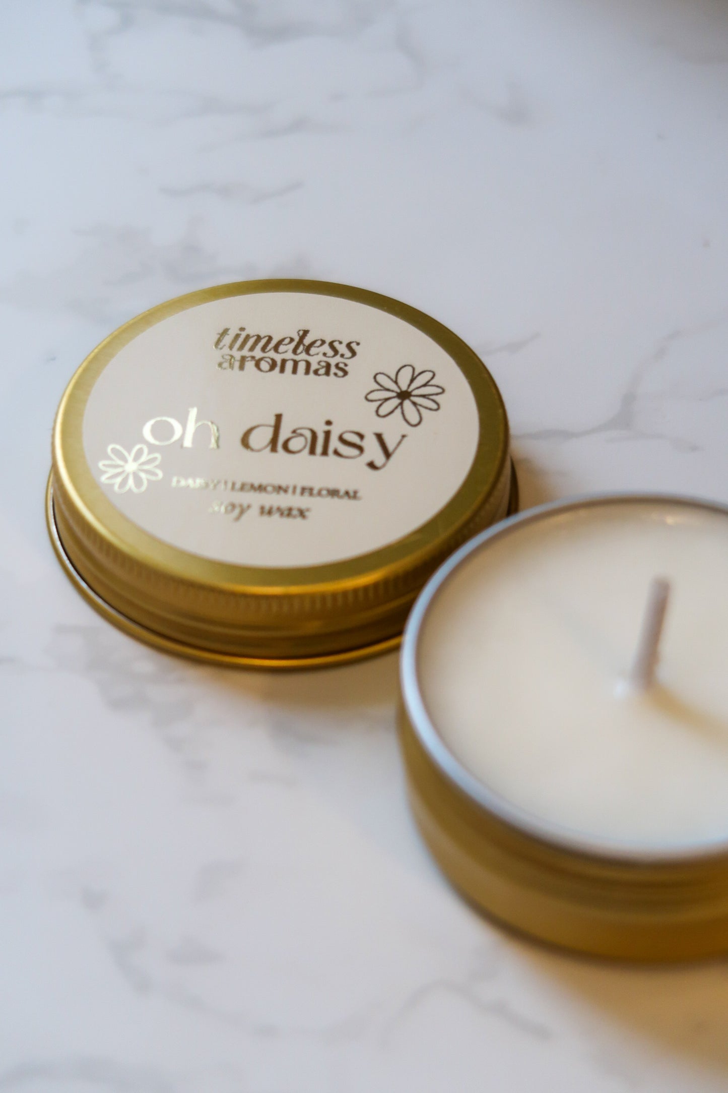 Oh Daisy Mini Gold Tin Candle