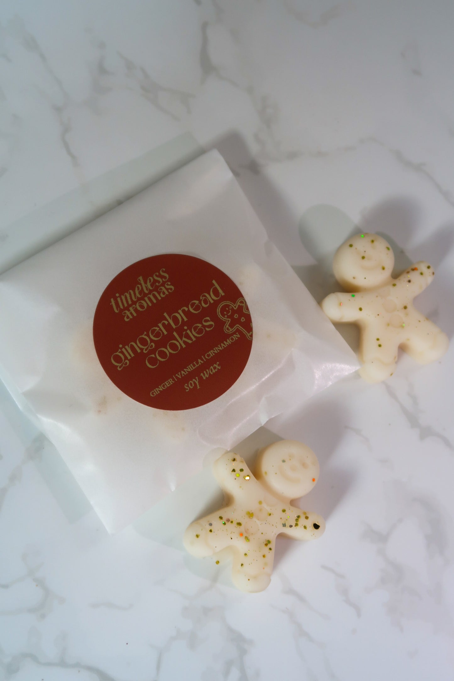 Gingerbread Cookies Wax Melts – Sweet Spiced Biscuit Scent | 2 Gold-Glitter Gingerbread Men | Festive Soy Wax Gift