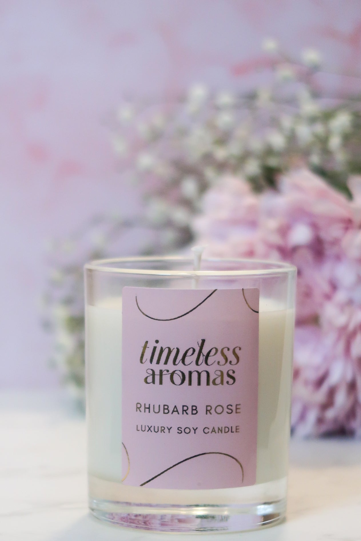 Rhubarb Rose Luxury Scented Candle 200g - 36 Hours Burn Time, Fruity-Floral Fragrance