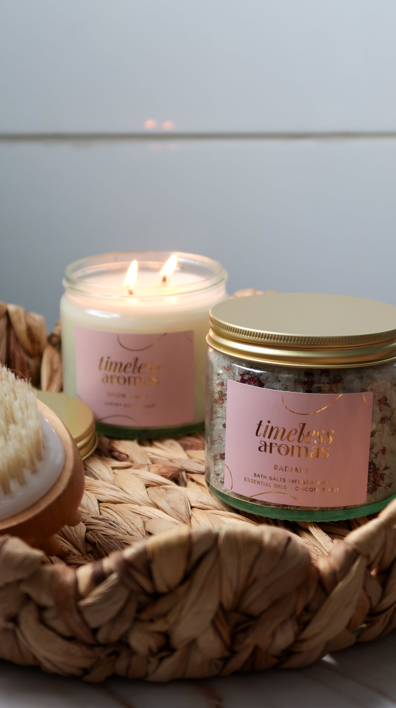 The Pink Bliss Sanctuary - Candle & Bath Milk Gift Set