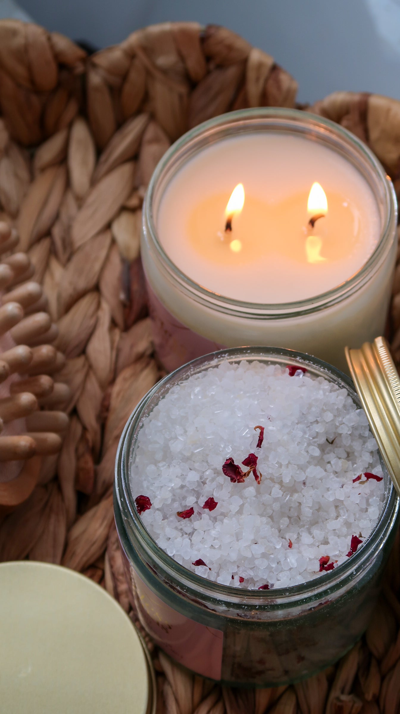 The Pink Bliss Sanctuary - Candle & Bath Milk Gift Set